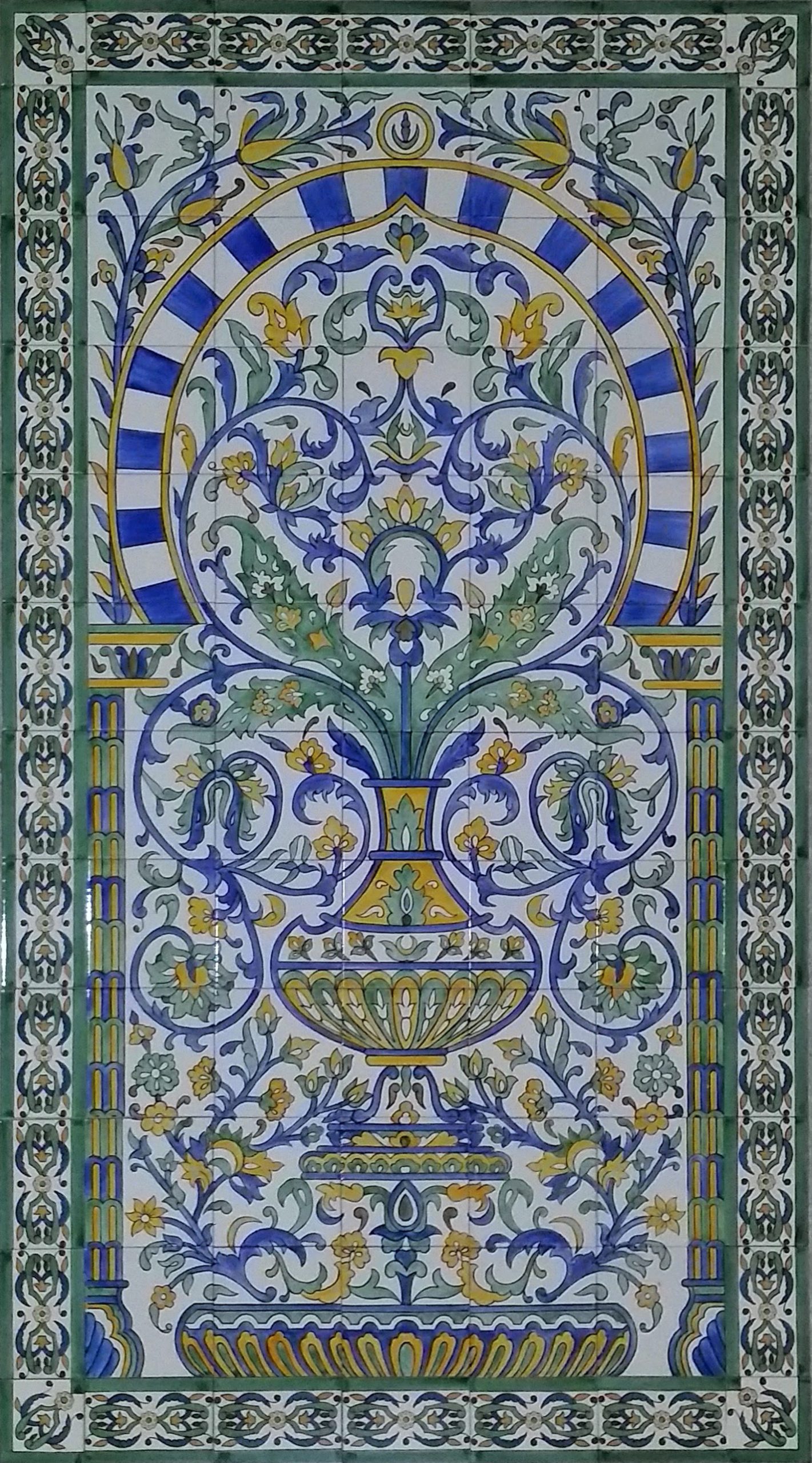 Mural de jarrón en azul y blanco, panel vertical artesano